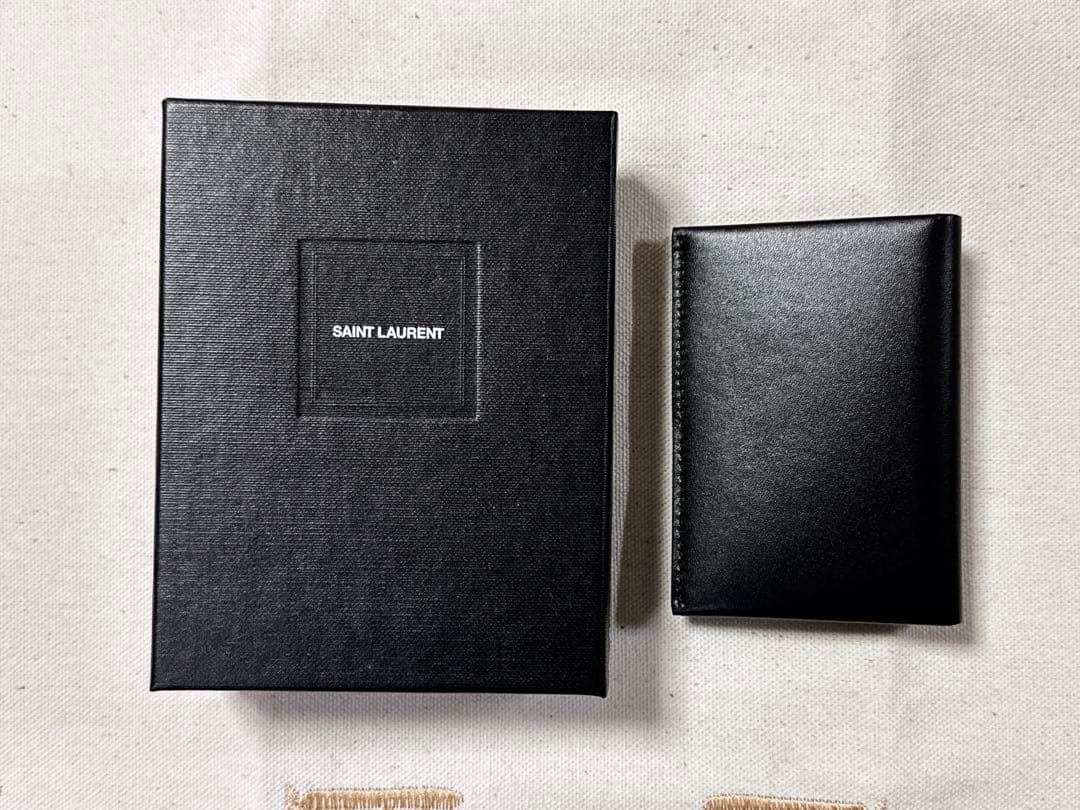 SAINT LAURENT 名刺入れ