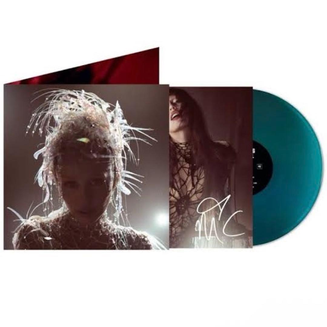 ！　Miley Cyrus　直筆サイン入りカラーレコード