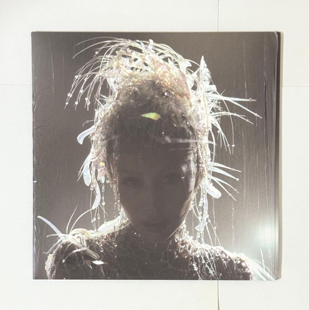 ！　Miley Cyrus　直筆サイン入りカラーレコード