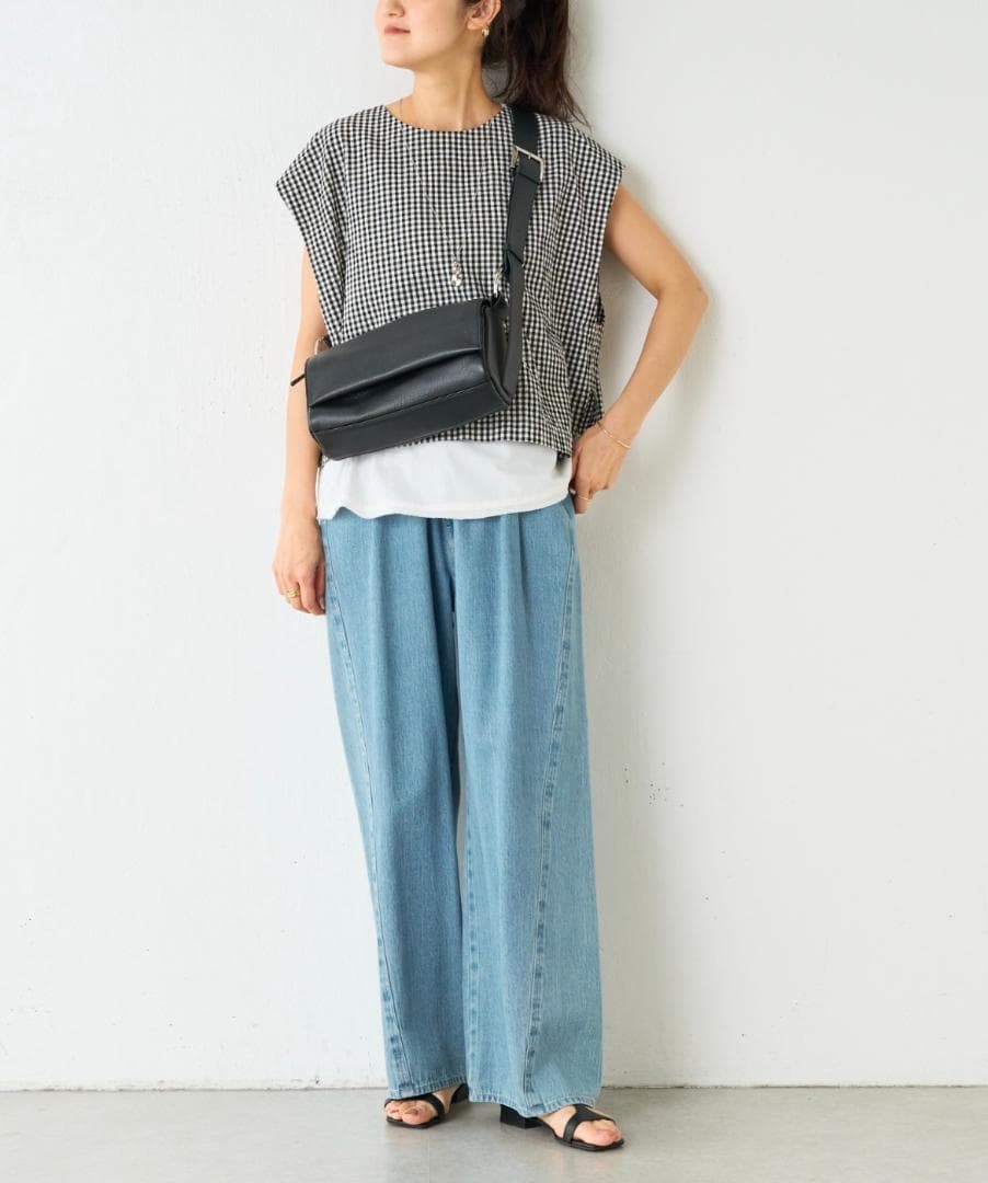 ★連休価格★【新品タグ付】ビアズリー レザー ボディバッグ + 替ベルトセット1