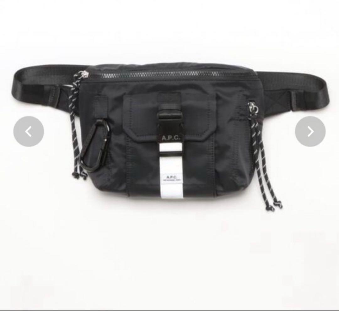 A.P.C BANANE TREK ボディバッグ　本日のみ