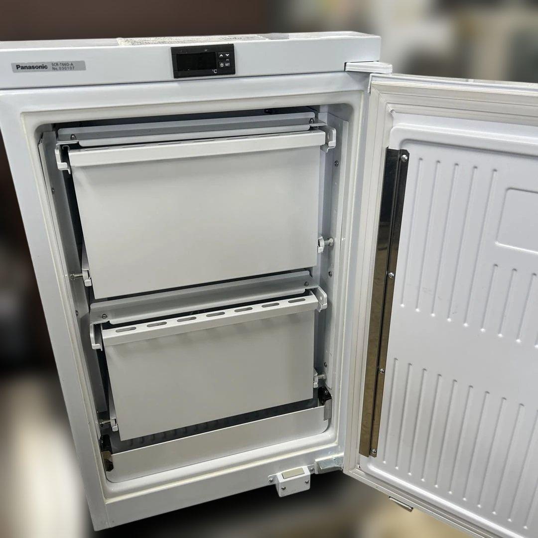 6837 Panasonic 小型冷凍ストッカー SCR-T66D-A