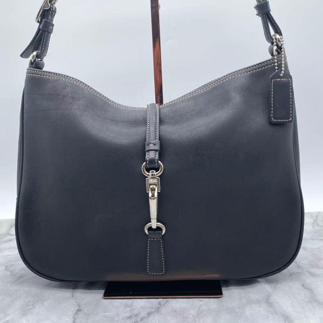 コーチ　ショルダーバッグ　肩掛け　レザー　ブラック　7778