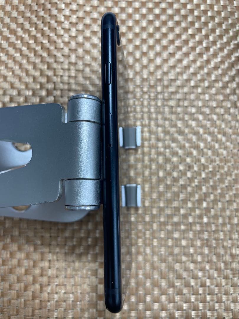 iPhone SE第3世代 64 GB ミッドナイトSIMフリー【8586】