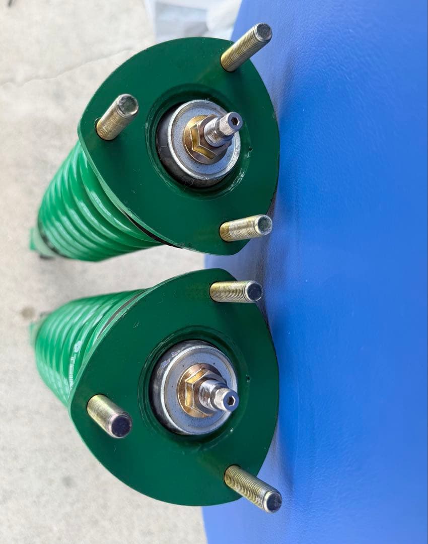 トヨタ クラウン GRS 200 AWS210 車高調 リアのみ