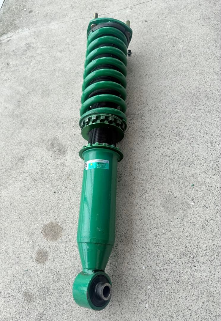 トヨタ クラウン GRS 200 AWS210 車高調 リアのみ