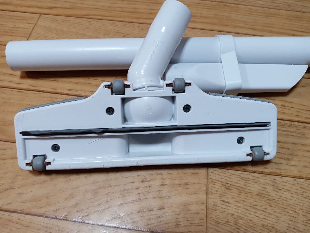 マキタ10.8V充電式クリーナーCL106FD バッテリー、充電器付