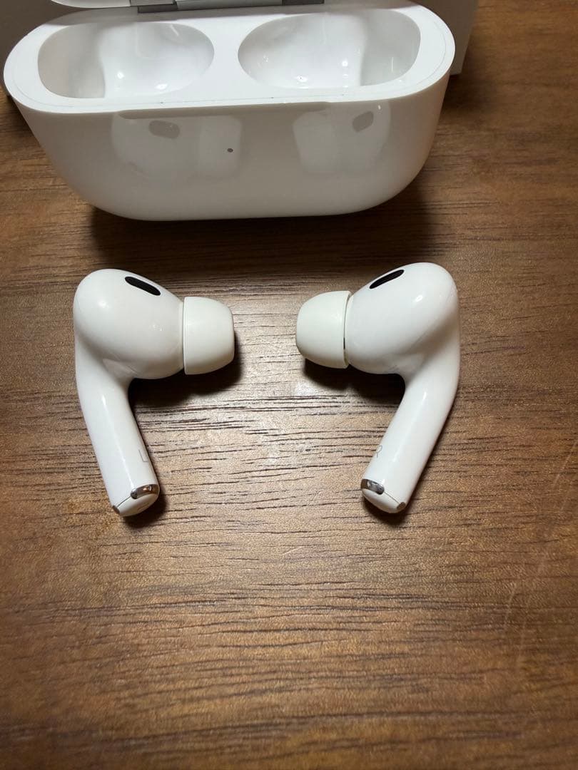 AirPods Pro2 本体 充電ケース付き　美品