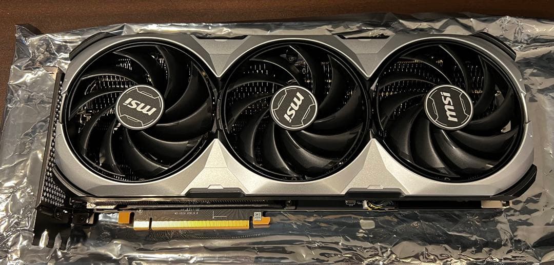 (meme)MSI RTX4090 VENTUS 3X E 24G (2個