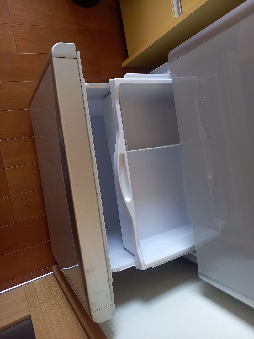 【直接引き渡し】HITACHI ノンフロン冷凍冷蔵庫 R-S37CMV