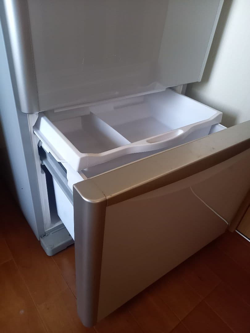 【直接引き渡し】HITACHI ノンフロン冷凍冷蔵庫 R-S37CMV