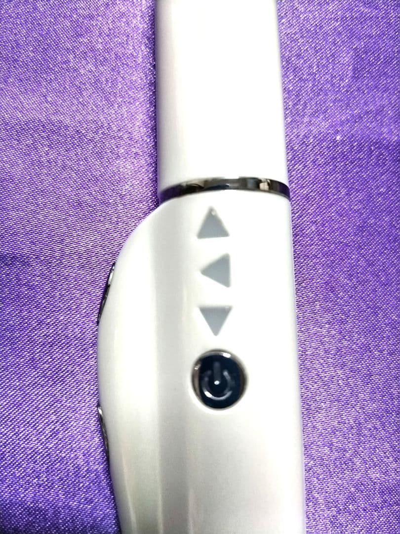 のぶサン専用ピカ子サン>Branfine.フェイス＆デコルテライン用EMS美顔器