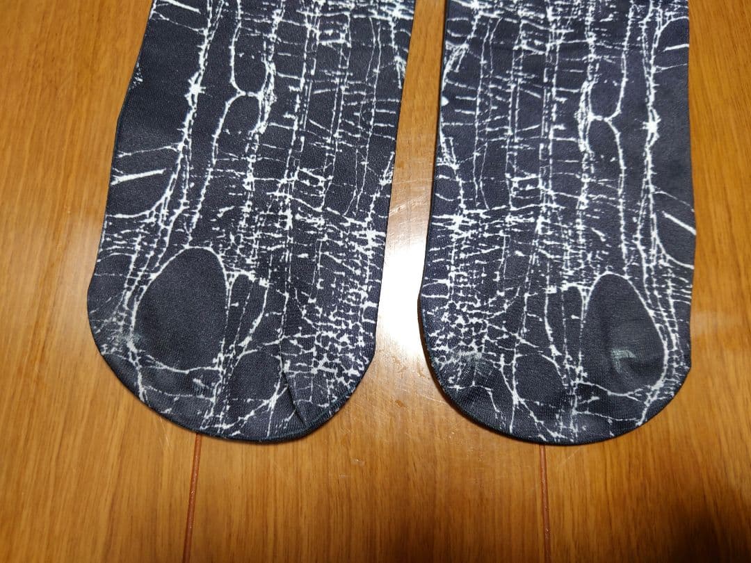 alice auaa アリスアウアア　ネットプリントタイツ　黒