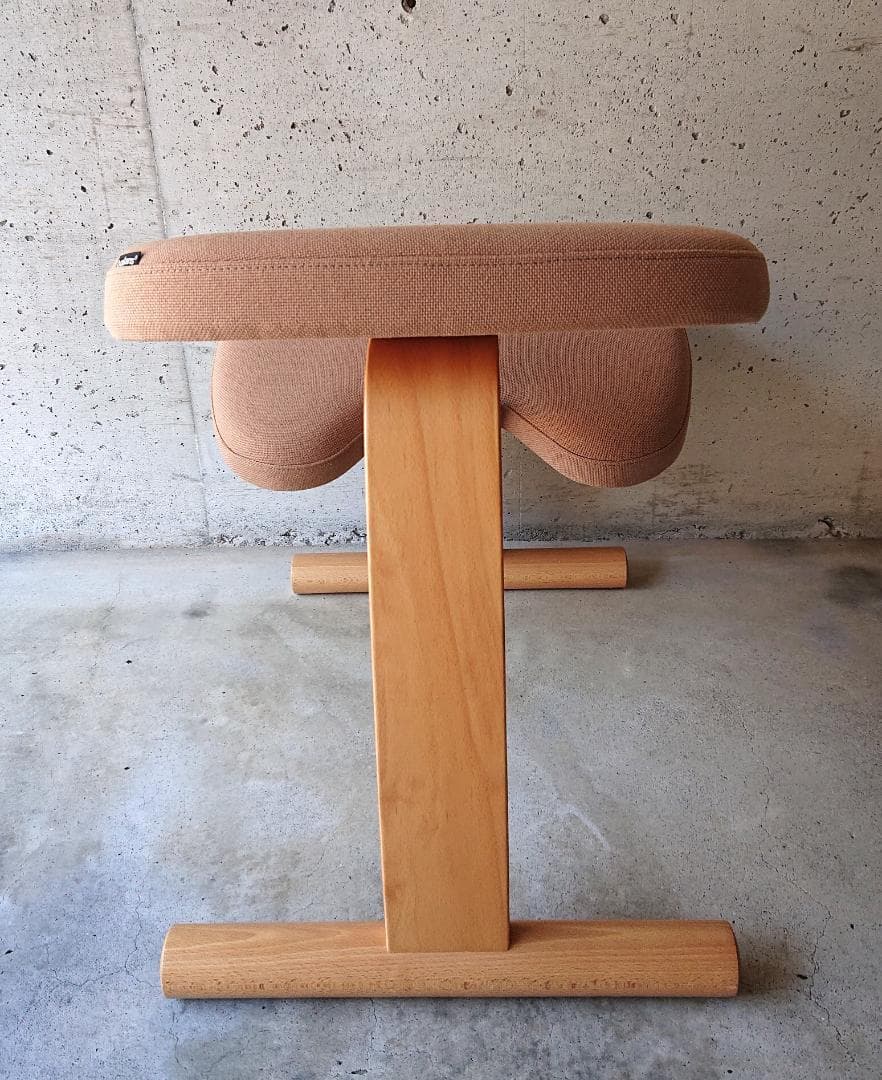 【美品】バランスチェアイージー　サカモトハウス 　ベージュ