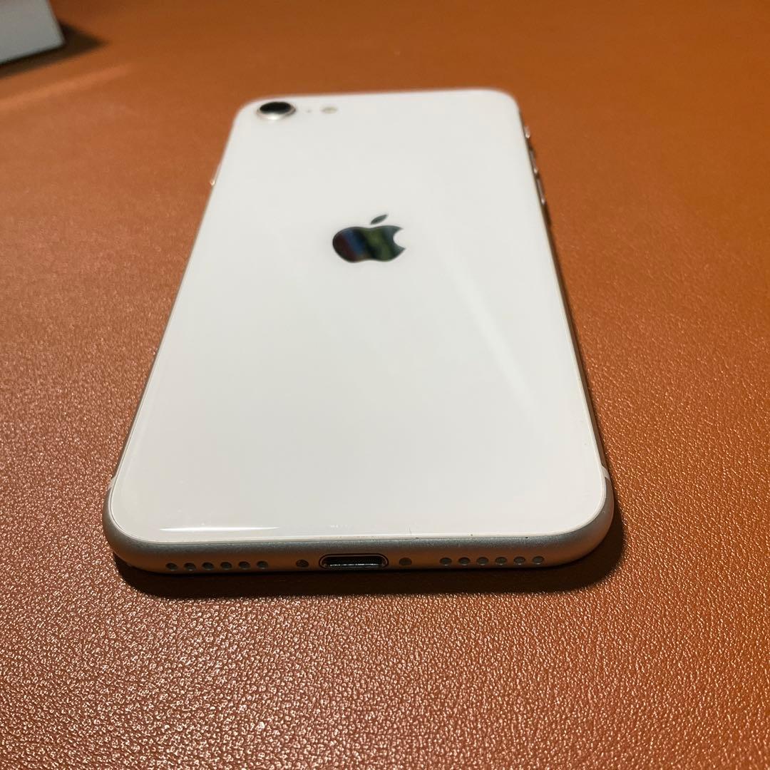 【SIMフリー128GB】iPhone SE 第3世代 スターライト BT85%