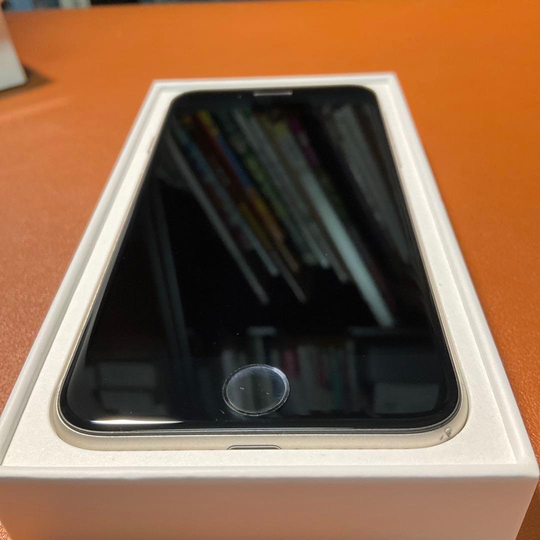 【SIMフリー128GB】iPhone SE 第3世代 スターライト BT85%