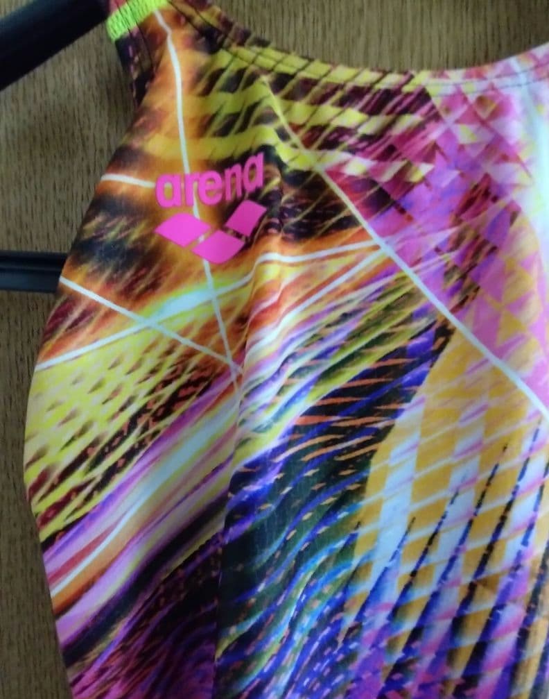 Finaマーク有アリーナ　日本製　レディース　競泳水着　11L クリーニング済み