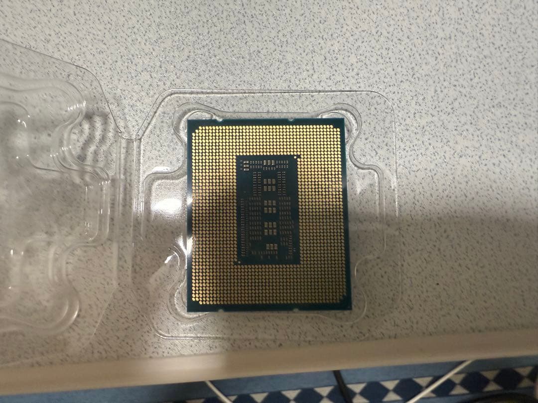 ほぼ未使用品Intel Core i7-14700KF 14th Gen CPU
