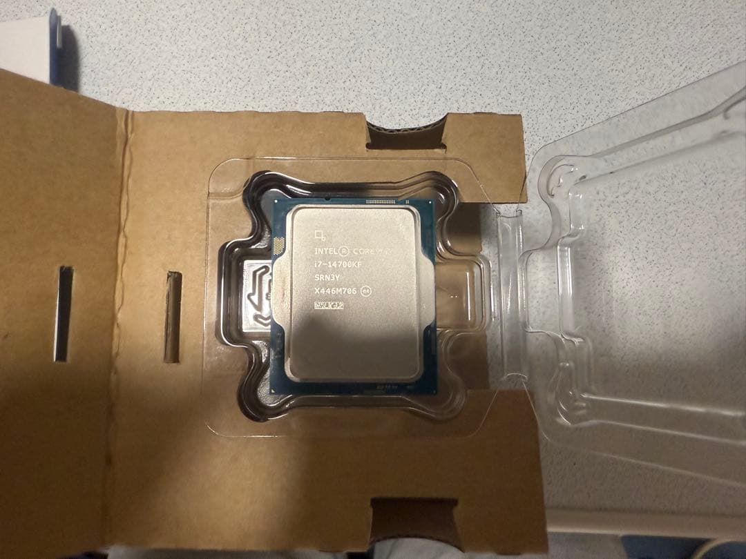 ほぼ未使用品Intel Core i7-14700KF 14th Gen CPU