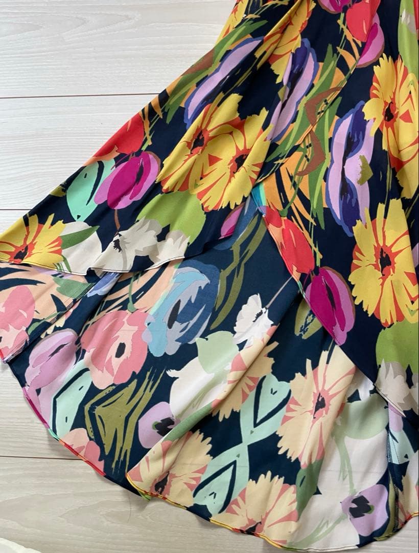 グレースコンチネンタル　フラワープリント ラップパンツ