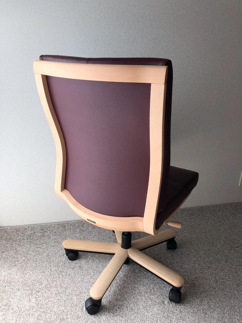 カリモク デスクチェア XT5831