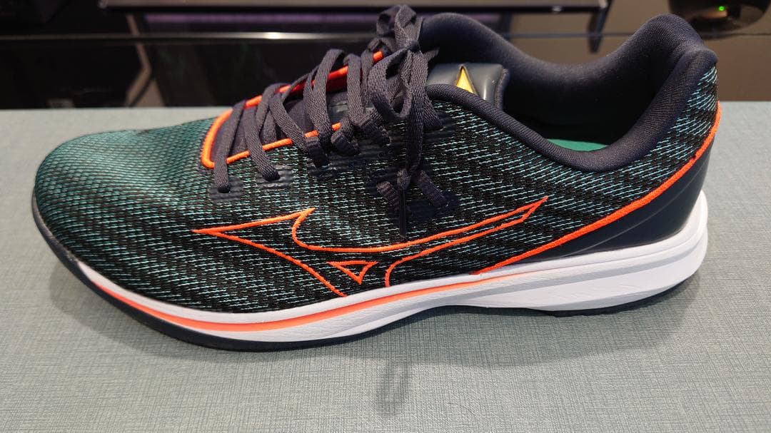 【ミズノプロ】ウエーブライトレボランプロ