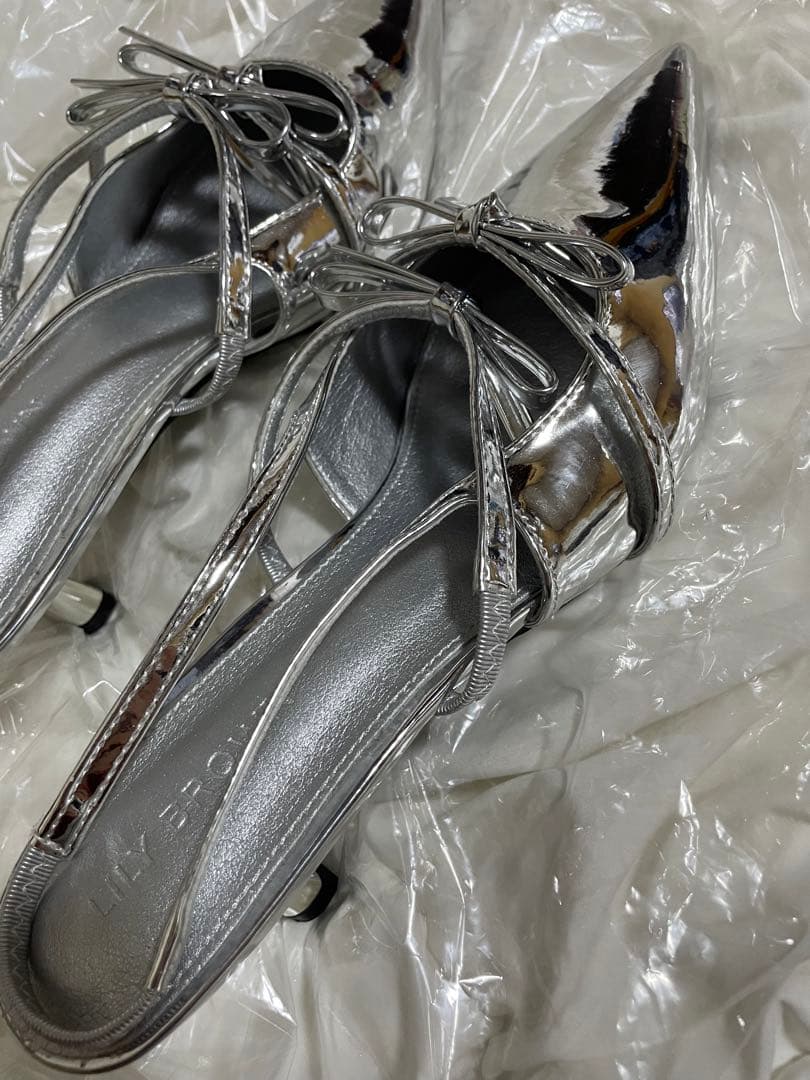 リボンディティールミュール　lily brown リリーブラウン　サンダル