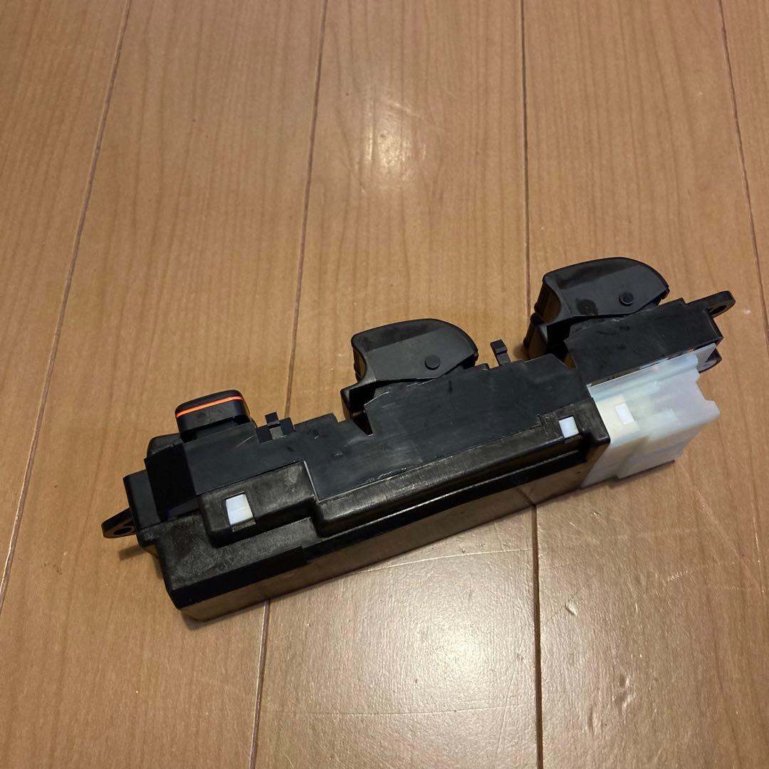 トヨタ純正　ランクル80 ランドクルーザー　パワーウィンドウスイッチ　スイッチ