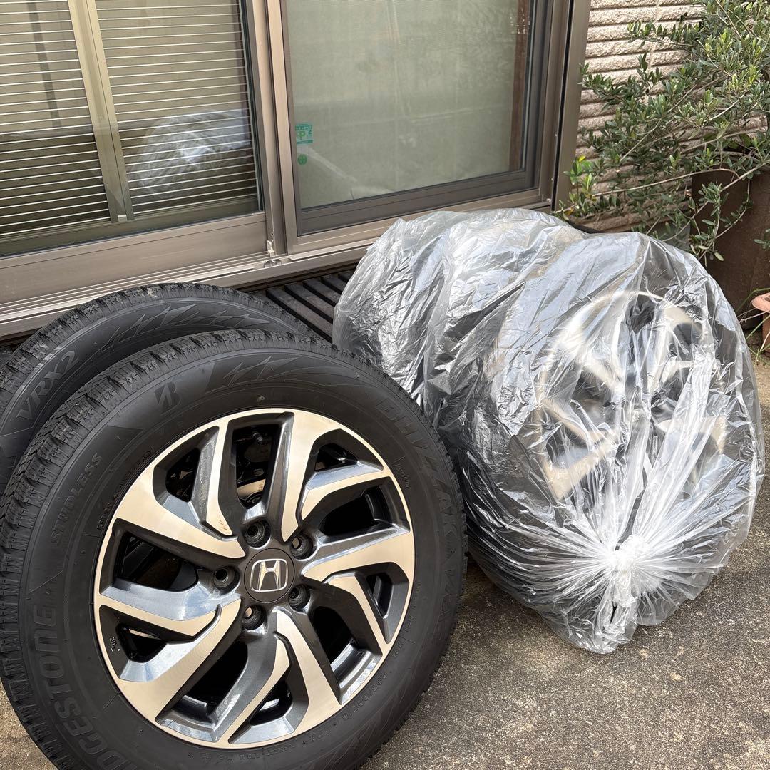 ホンダ純正アルミホイールスタッドレスタイヤブリヂストンブリザックVRX2