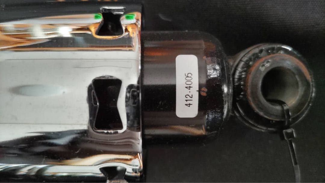 こたは　ハーレーダビッドソン リアサスペンション　プログレッシブ