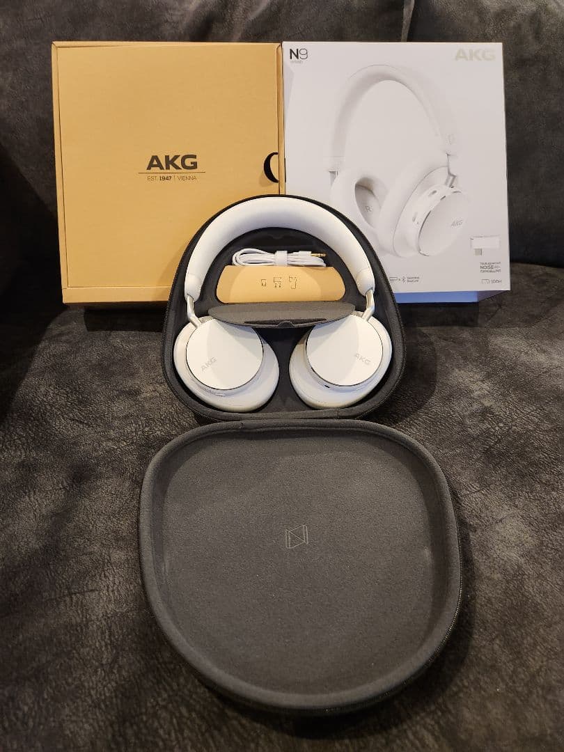 AKG N9 ワイヤレスヘッドホン ホワイト