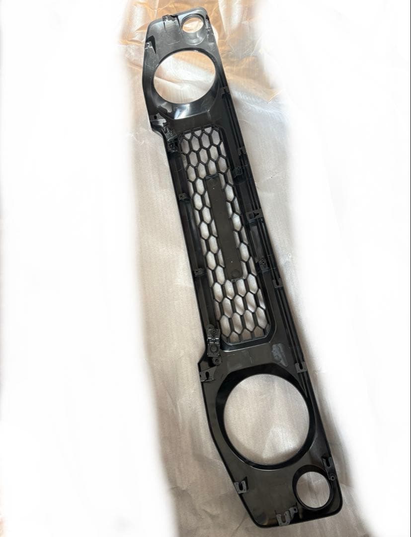 ジムニー　フロントグリル