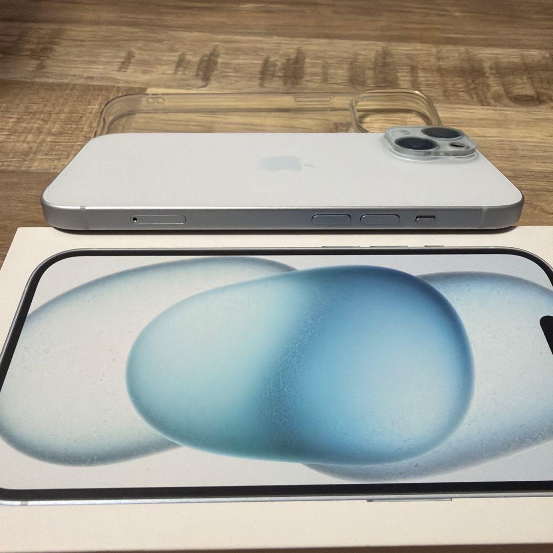 【美品】iPhone15 128G SIMフリー　ブルー