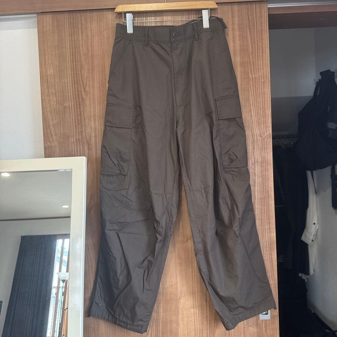 ユニクロC　コットンショートブルゾン　ワイドフィットカーゴ　M ダークブラウン