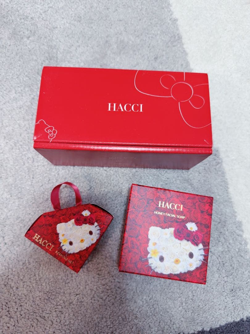 ハローキティ× HACCI ハッチ ハニーバブルセット