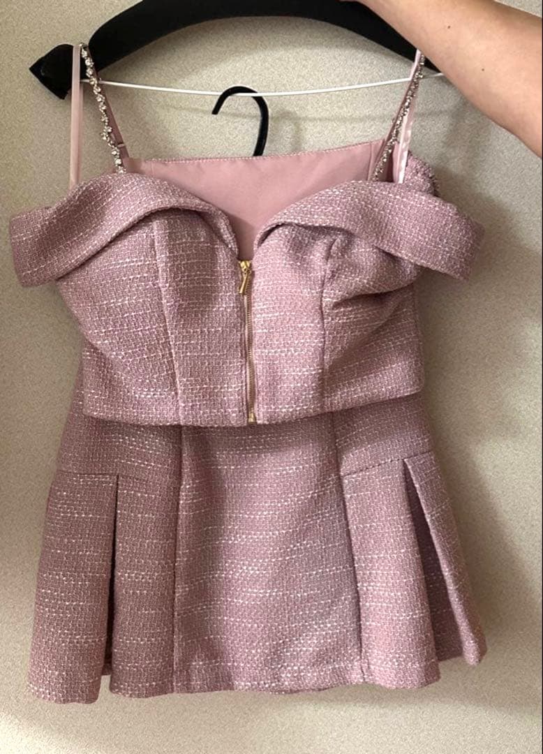 ピンクオフショルダーミニドレス　JEWELS