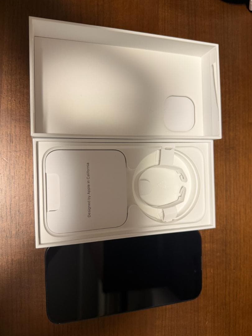 iPhone15 128GB SIMフリー ブラック　美品