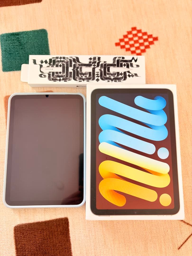 Apple iPad mini (A17 Pro) 128GB ブルー　おまけ