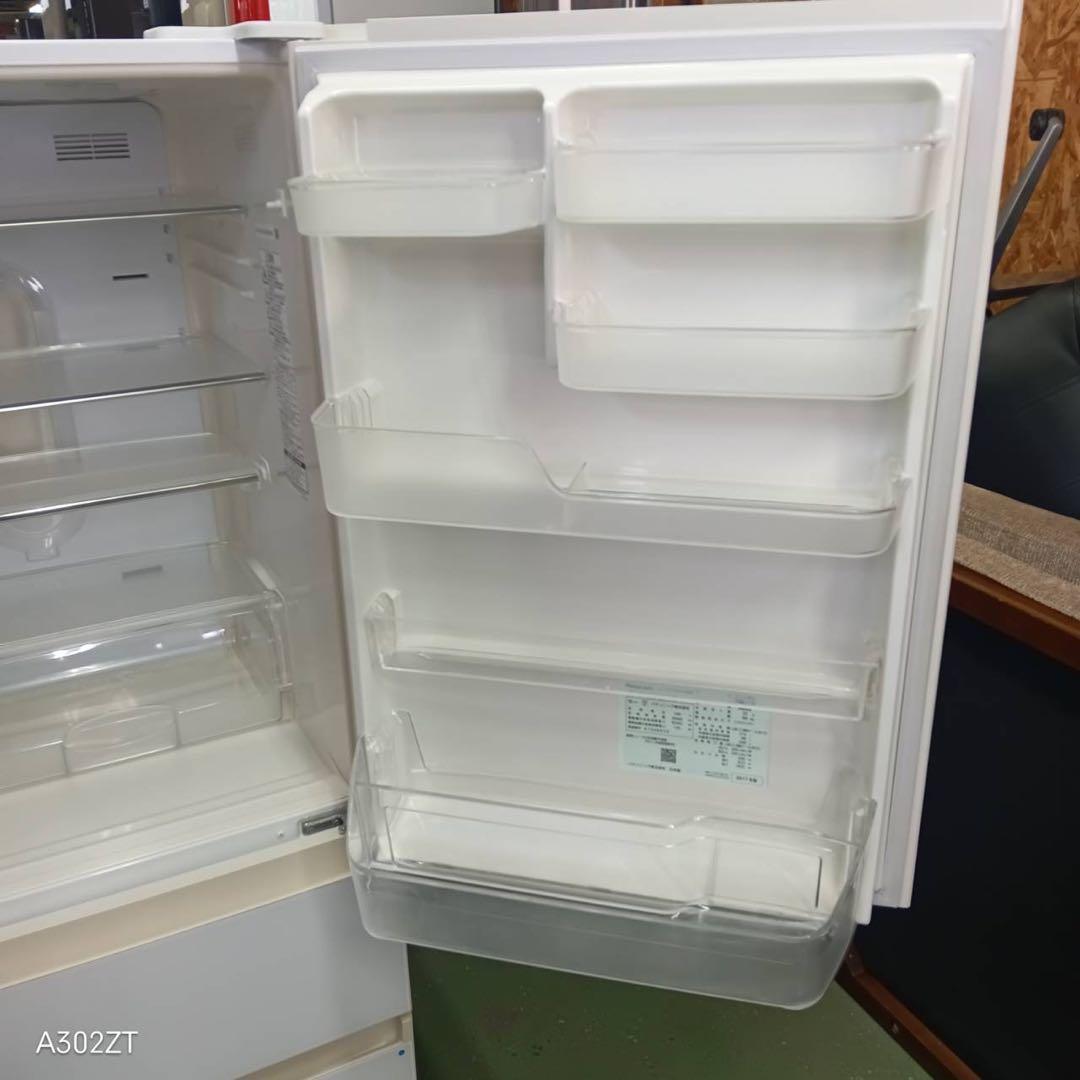 461 冷蔵庫　大型　300L強　右開き　自動製氷機付　極美品　ガラストップ