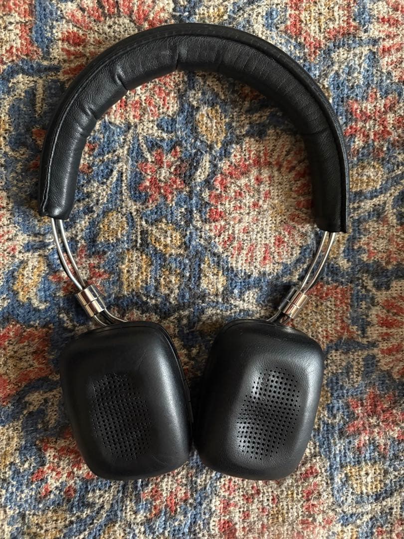 Bowers & Wilkins / P5ワイヤレスヘッドホン