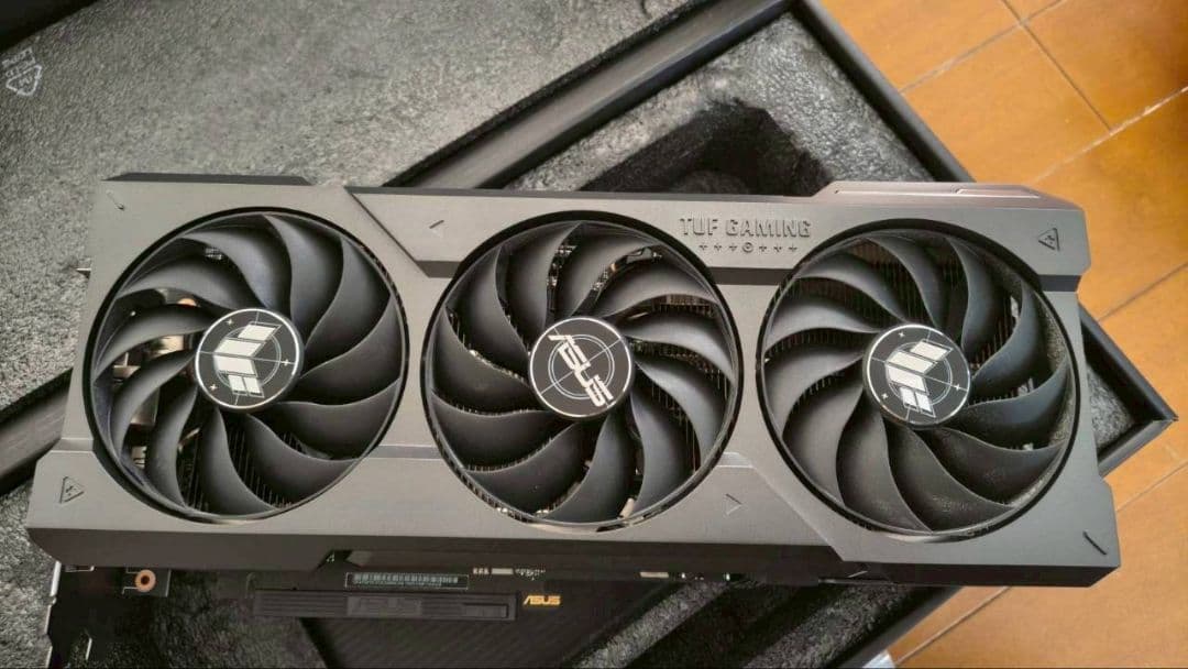 ASUS 4070ti TUFGAMING 12GB ＯＣ品