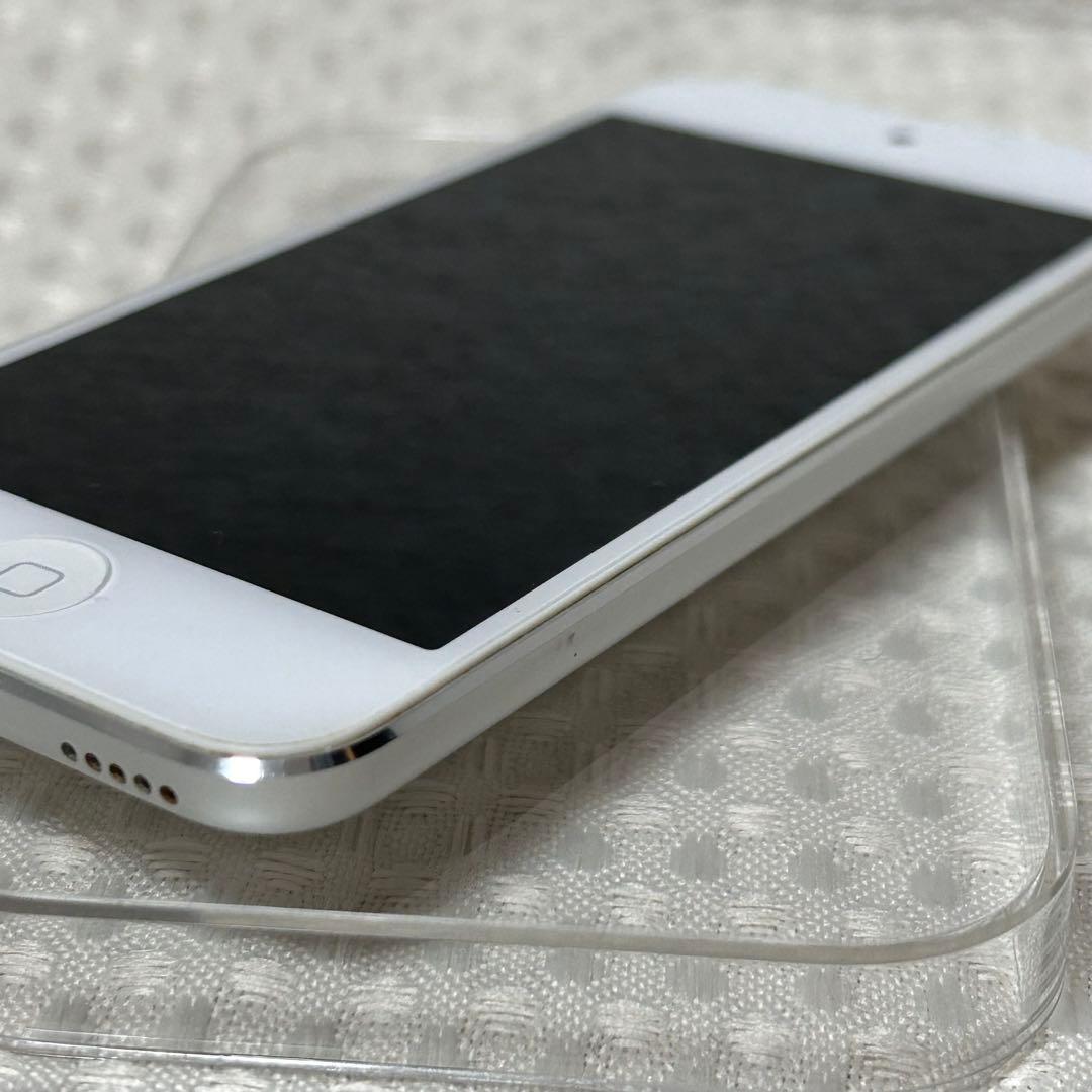 【美品】iPod touch 第6世代★32GB★シルバー★イヤホン・ケーブル付