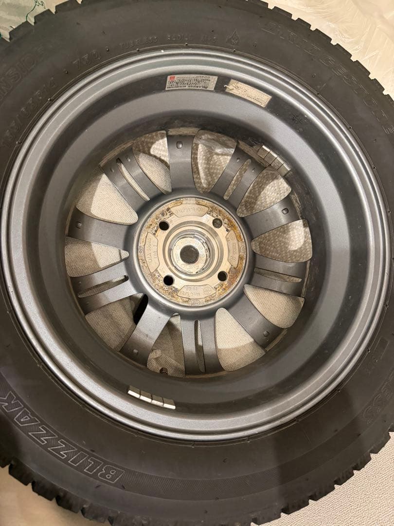 【送料込み】155/65R14 ブリザック　スタッドレスタイヤ　4本セット