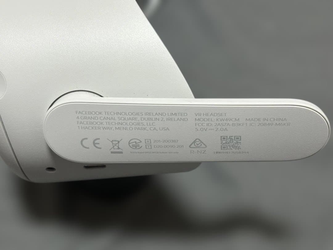  Quest2　64GB　おまけ付き オキュラスクエスト2