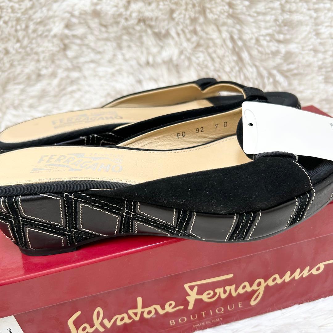 【未使用】Salvatore Ferragamo フェラガモ サンダル