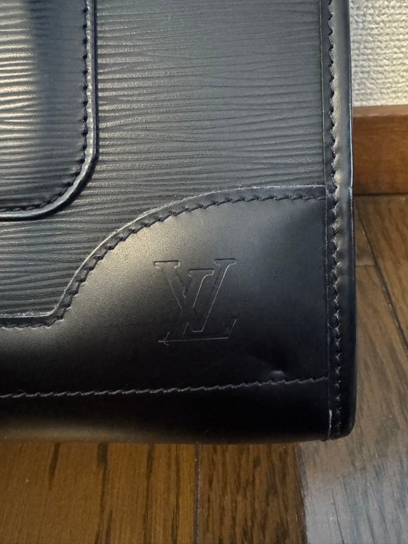 Louis Vuitton エピレザー トートバッグ ブラック