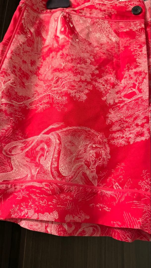 Christian Dior 赤トワルドジュイショートパンツサイズ36シルク