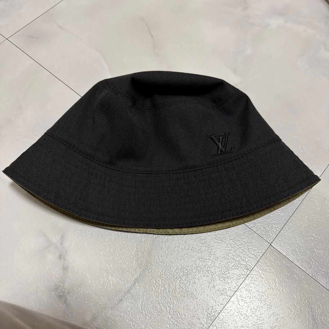 ヴィトン バケハ リバーシブル 黒緑