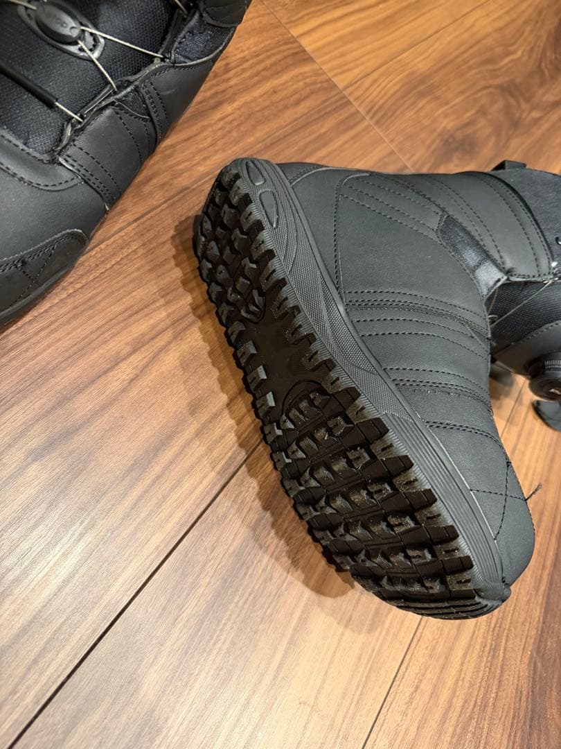 24 美品 スノーボードブーツ 女性用 ブラック