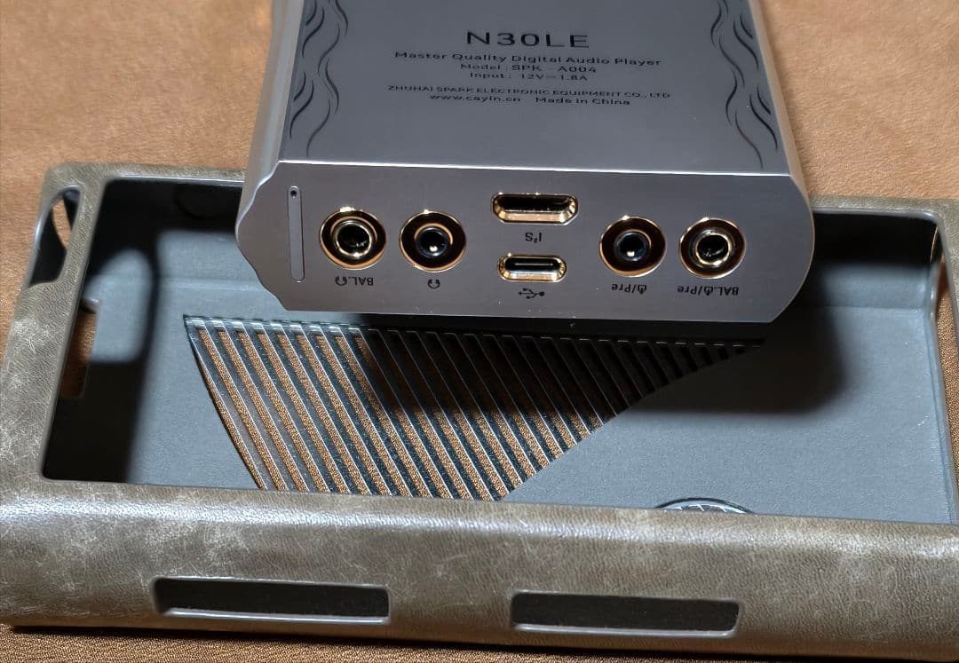 【美品】 Cayin N30LE カスタムメイドケース等3個オマケ付き 【レア】